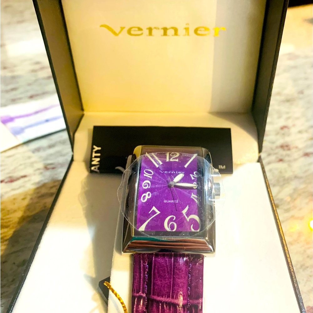 Brand new Vernier watch
